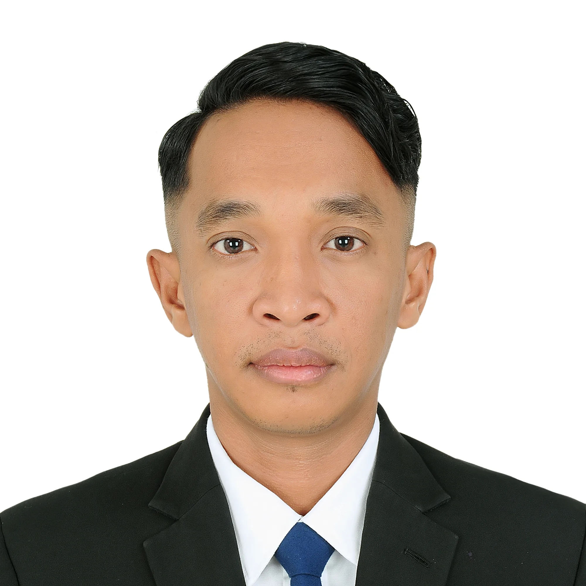 លោក អ៊ូច រិទ្ធសុវណ្ណវីរៈ