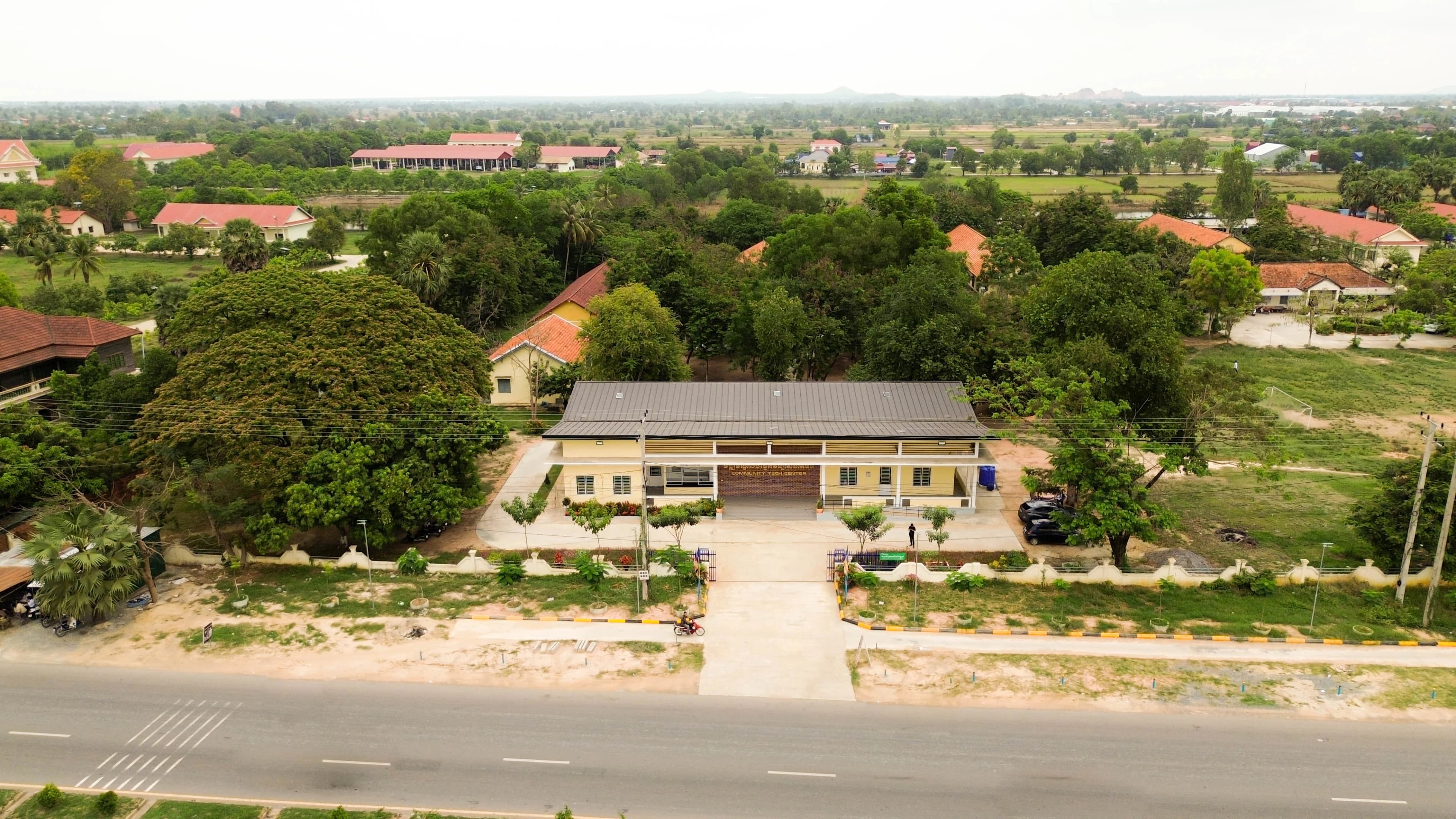 Community technology center building